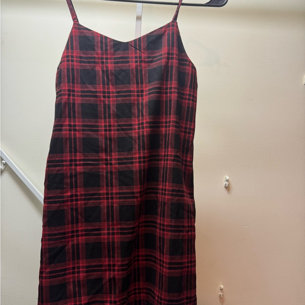 Art Class Red and Black Midi Dress
